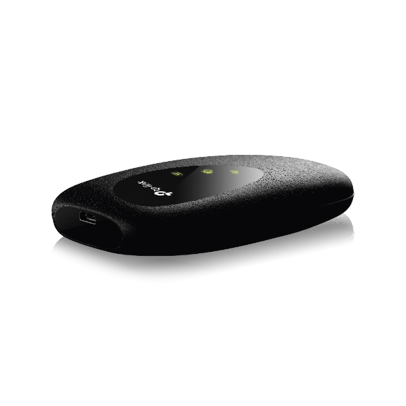 TP-Link M7200 4G LTE Mobile WiFi Router - detail view 4
